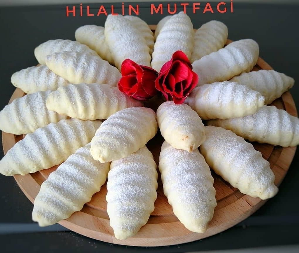 ŞEKLİ ŞAHANE ELMALI KURABİYE 